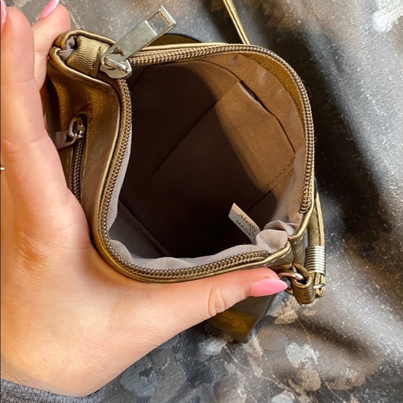 Crossbody purse - Picture 3 of 3